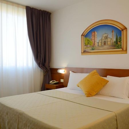 Hotel Krystal Bussolengo Esterno foto