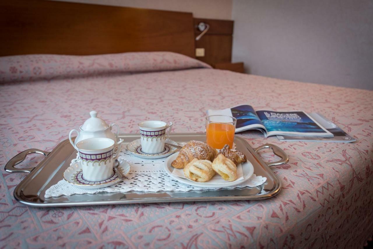 Hotel Krystal Bussolengo Esterno foto